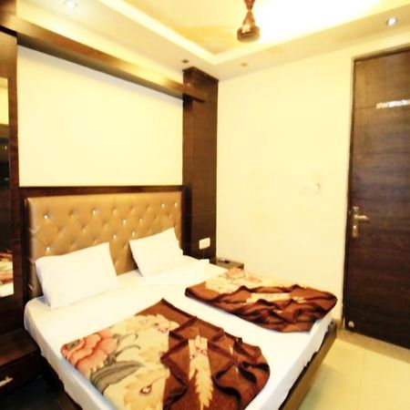 Adb Rooms Hotel Chander Palace New Delhi Eksteriør bilde